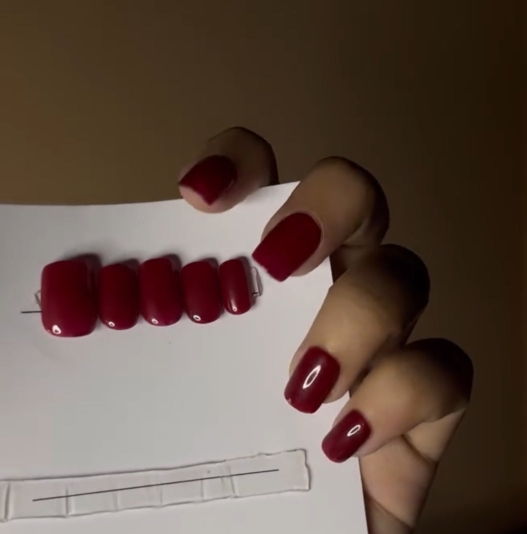 DEEP RED SOLID SET