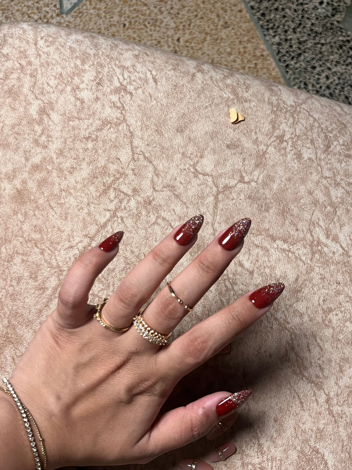 BLOOD RED GLITTER