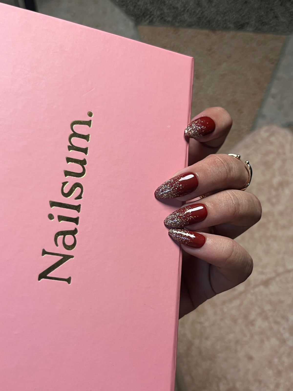 BLOOD RED GLITTER