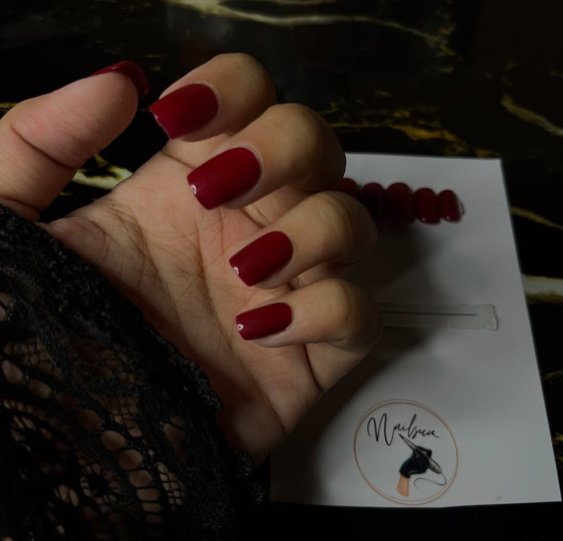 DEEP RED SOLID SET