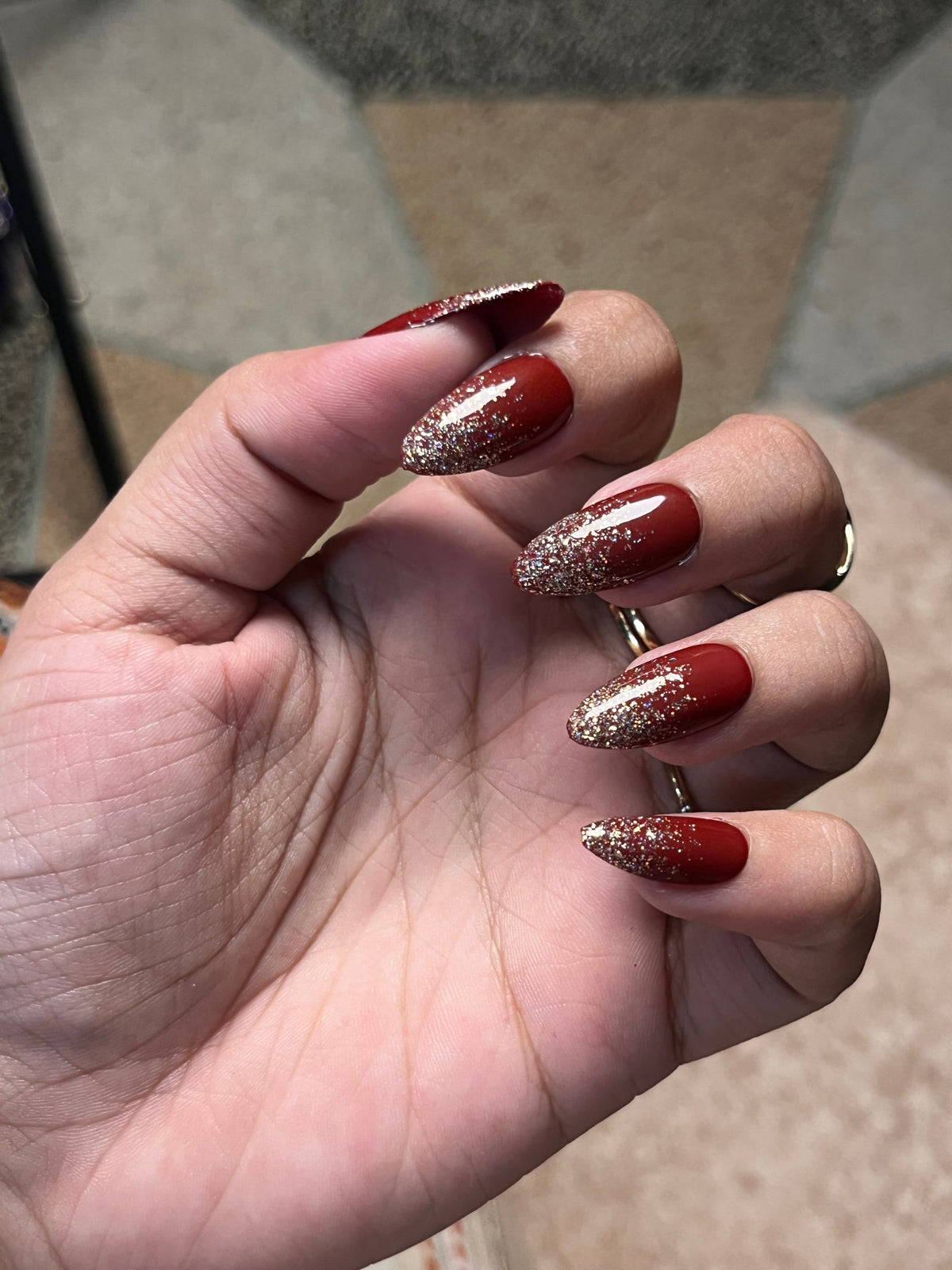 BLOOD RED GLITTER