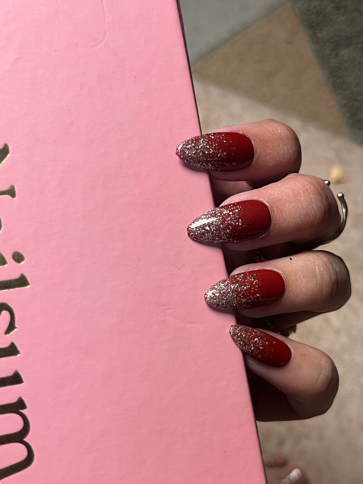 BLOOD RED GLITTER