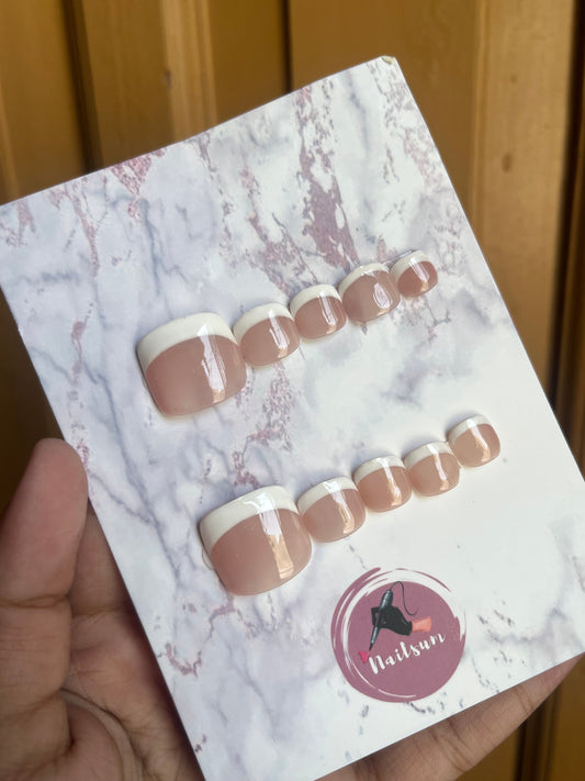 REALISTIC FRENCH TOE NAILS